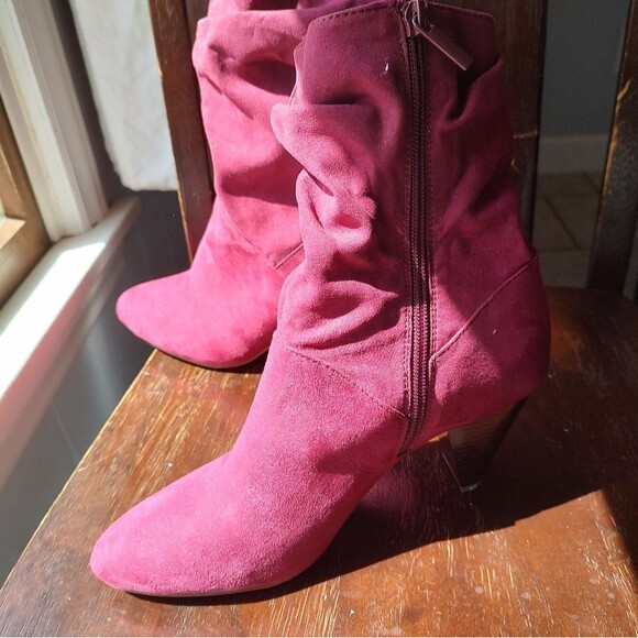 Kaari Blue Kensie calf-high boots in burgundy suede fabric size 9.5. - Picture 4 of 5